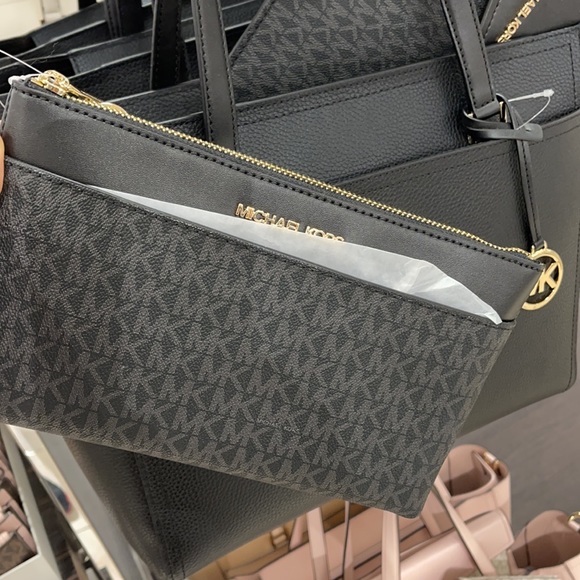 Michael Kors Maisie Large Pebbled Leather 3-in-1 Tote Bag - Picture 5 of 16